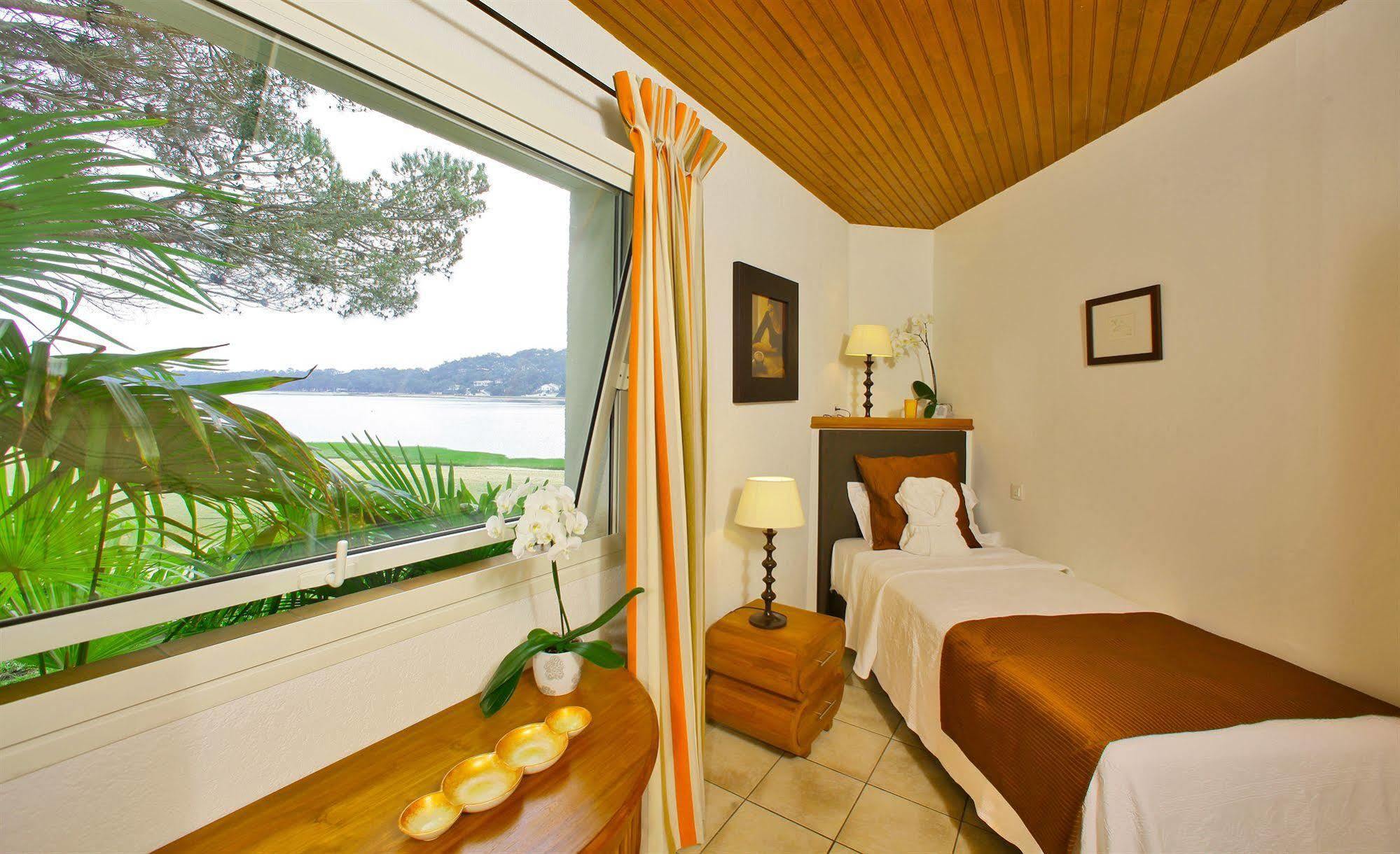 Hôtel Les Hortensias du Lac Soorts-Hossegor Exterior foto
